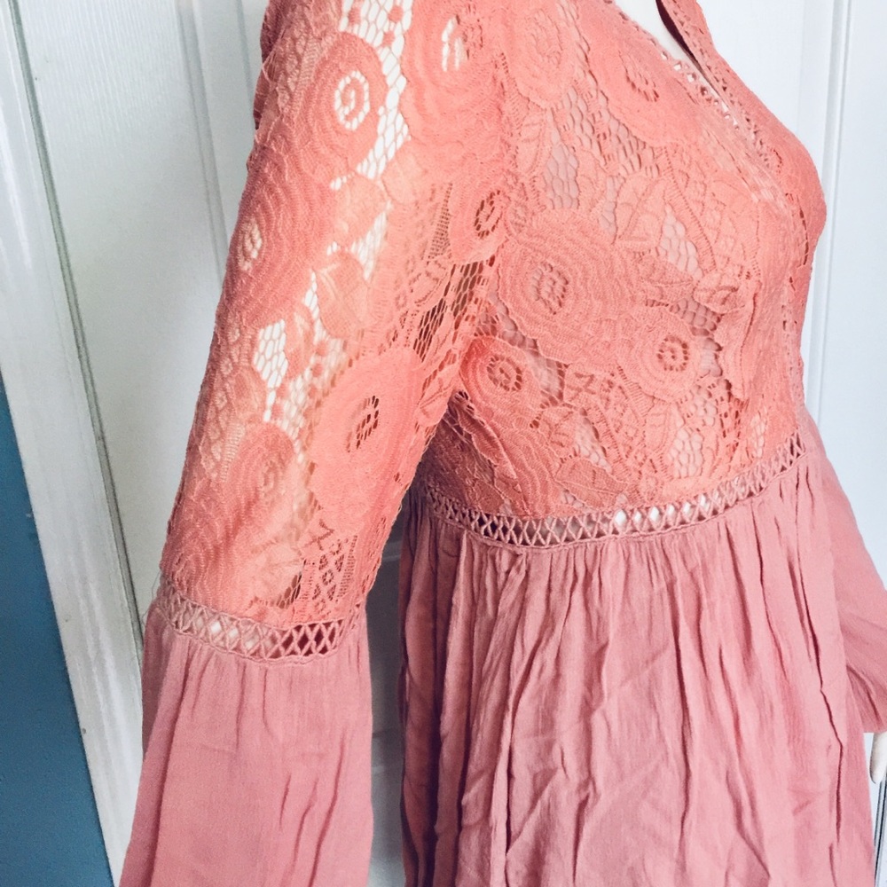 LOVE RICHE | Women’s Long Sleeve Lace Dress Blush - Picture 5 of 8